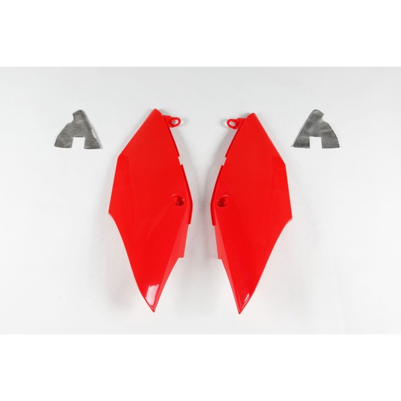 Paire de plaques latérales UFO 450 CRF R-RX 2017 à 2020 Rouge Paire de plaques latérales UFO 450 CRF R-RX 2017 à 2020 Rouge