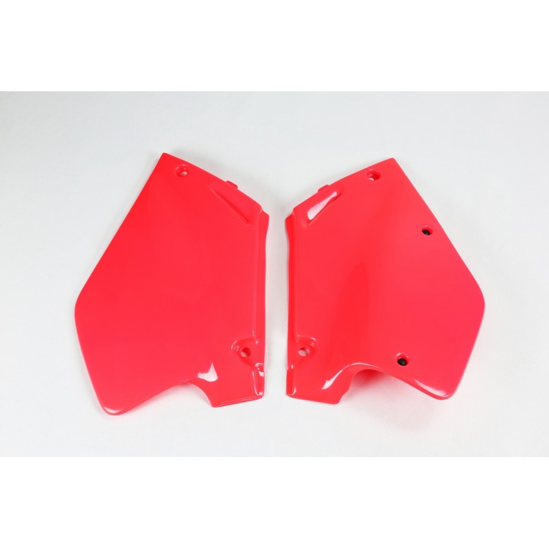 Plaques latérales 125 CR / 250 CR 1995 à 1996 Rouge Plaques latérales 125 CR / 250 CR 1995 à 1996 Rouge