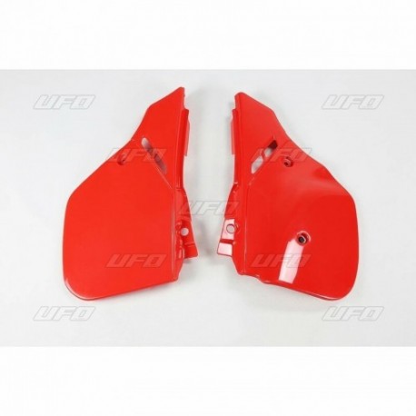 Paire de plaques latérales UFO 125 CR 1989 à 1990 Rouge Paire de plaques latérales UFO 125 CR 1989 à 1990 Rouge