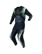 TENUES COMPLETES